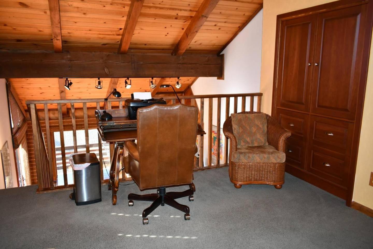 Boulder Ski Lodge Townhome, Views, Dog Friendly Main image 2